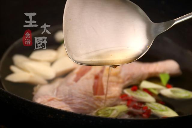 鲜香美味，营养滋补的山药炖鸡汤，新手也能做，学会煲给家人喝
