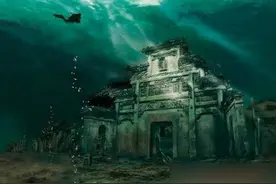 《盗墓笔记》巴乃的张家古楼，穿梭于石壁里的密洛陀究竟是什么图片