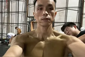 我，41岁，切了脾脏，癌症晚期，为了参加健美比赛，锻炼减脂31斤图片