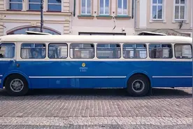 大车的轮毂为什么总是前凸后凹？| 趣问万物图片