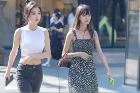 看街拍 学搭配：10组闺蜜逛街穿搭 哪套最吸睛？图片