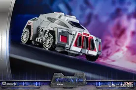 「变形金刚 - PX」 WFC系列 救护车 1/3图片