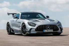 奔驰最强V8引擎诞生，AMG GT推特别版，最大输出730匹图片