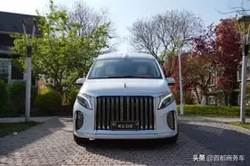 KEDE克蒂圣母峰，克蒂雪堆白耀世而来，168万的高端商务车图片