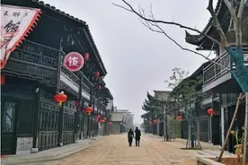 湖南这一“急于求成”的古镇，耗资100亿，却备受游客“吐槽”图片