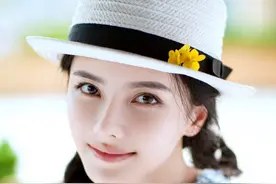 张芷溪甜美写真图片图片
