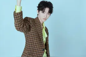 TFBOYS线上演唱会造型，他们三个人都好喜欢，我们一起长大图片