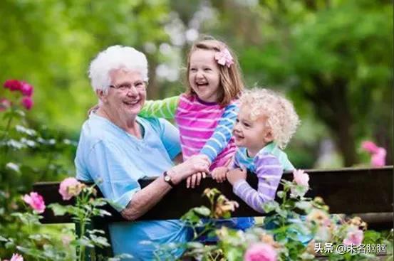 绉戝鍙戠幇锛氬瓡鏈熺殑涓€绉嶇壒娈婅泲鐧斤紝绔熻兘鐢ㄦ潵娌荤枟鑰佸勾鐥村憜