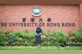 中年女律师“白皮书”图片