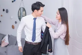 心理学：让男人放不下你，可是试一试“三不问”的相处方式图片