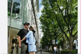 不被看好的谢娜张杰、朱茵黄贯中从夫妇，如何过成别人羡慕的婚姻图片