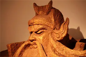 任何关羽的雕像，为何双眼都不是睁开的？老木匠：没人敢不这样做图片