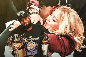 来了！珍妮自爆悄悄话，詹姆斯缅怀科比，瓦妮莎新纹身意味深长图片