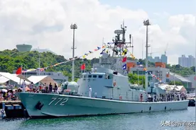 南海艇正式退役落户界首！图片