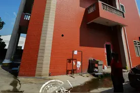 揪心！南安一11岁男孩从4楼摔下，至今仍在ICU，父母求助图片