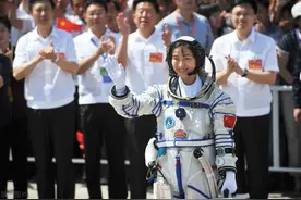 我军首飞女航天员刘洋，为何没有再次出征太空？至少有4个主因图片