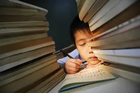 中小学生睡眠、上课、游戏时间都定了！图片