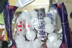 接新生儿回家，有几样东西先清理好再抱进门，保证宝宝不受伤害图片