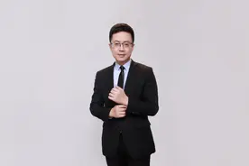 胡剑云：越优秀的男人，越爱老婆图片