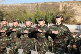 直招军官，请入列！图片