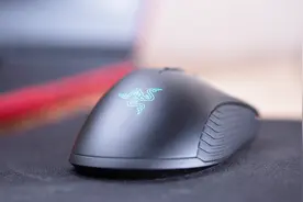 「毒物开箱」Razer曼巴眼镜蛇电竞鼠标开箱体验视频封面