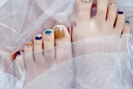 你的美甲比你的鞋更抢镜，超美夏日足部美甲推荐，精致武装到脚趾图片