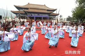 山东省临朐县自恢复高考制度至2017年考入清华、北大的就100多人图片