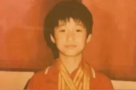 吴京不堪过往：瘸腿找流氓打架，公开征求女友，狂妄不输李小龙图片