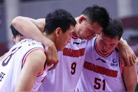 恭喜！胡明轩当选男篮集训队队长，易建联用亲笔信给小伙子们打气图片