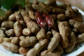 水煮花生时，“3味”料是增香入味关键，每1样都缺一不可图片