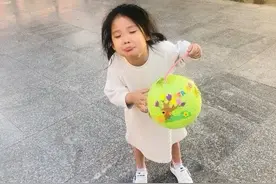 养女儿真比养儿子轻松吗？是时候展示真相了哈哈哈呜呜呜图片