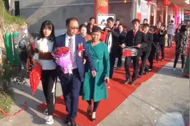 实拍：湖南农村婚礼，哥哥结婚，妹妹跟着一块去接嫂子视频封面