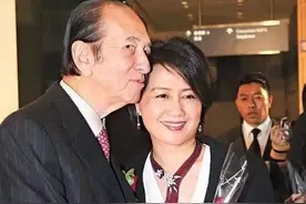 从一介舞女摇身一变亿万阔太，赌王四太梁安琪：靠男人更靠自己图片