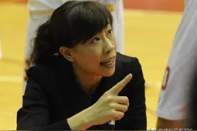 王芳，千万别让张镇麟重蹈覆辙，犯郭艾伦当年的错误图片