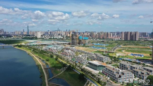 惊呆!中国V谷芯,稀缺地铁上盖物业,精装房卖出毛坯价