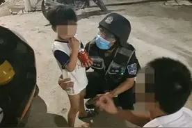 贼大胆！三亚一5岁男孩在家门口险些被拐跑，所幸警察及时出手……图片