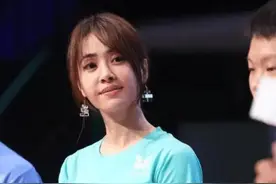 不愧是“亚洲舞娘”，蔡依林牛仔裤只有5cm，全靠腰间外套图片
