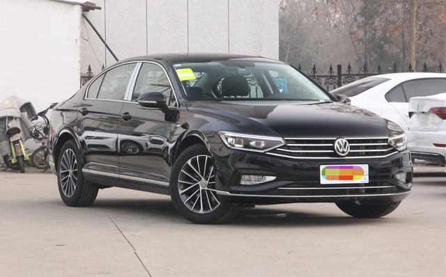 迈腾1.4t油耗多少钱一公里,大众新迈腾上市,19万就能买,1.