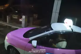 湖南一70后男子无证驾驶被查，竟冒充自己95年的儿子：我以前是长头发图片