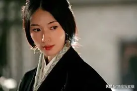 在周瑜去世的时候，小乔还是30不到的美少妇，可她坚守了一生未嫁图片