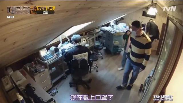 都是密室悬疑综艺，一部7.6一部9.1，锅不该全由玩家来背