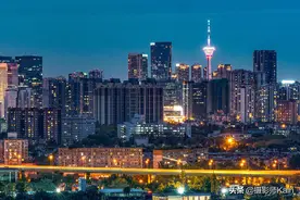成都最高建筑，曾被质疑烂尾，项目周期长达三十年图片