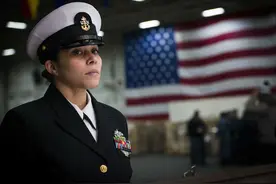 美海军选升士官，最低月薪3114美元，当兵26年达到5597图片