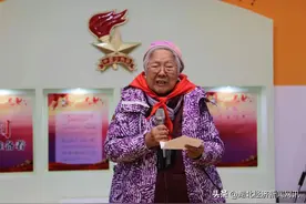 水果湖一小：革命精神 薪火相传 抗战老兵国旗下讲话图片