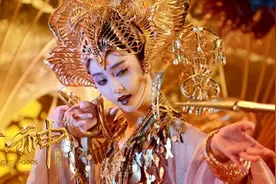 一夜爆火，排队7小时求见面！这只“狐狸精”，凭啥男女通杀？图片