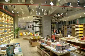 新华书店开进了移民安置点图片