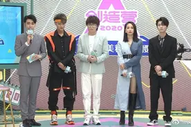 站姿是检验SM公司爱豆的标准！宋茜、黄子韬、鹿晗，再看看毛不易图片