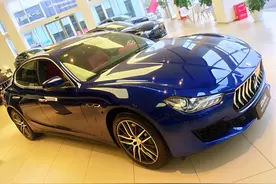 圆梦门槛越来越低，实拍玛莎拉蒂Ghibli，八十多万买香吗图片