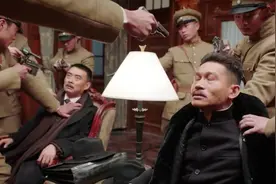 张学良抛硬币杀杨宇霆，虽然晚年表示后悔，却也说是天意难违图片