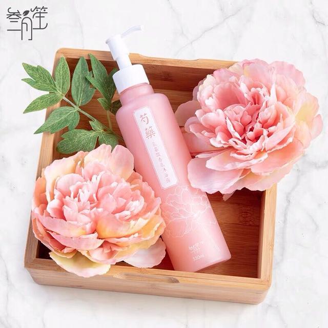 鐢ㄥ弫鏈堢瑱姘ㄥ熀閰告矏娴撮湶缁欒韩浣撴暦涓潰鑶滐紝灏戝コ鑲屾槸杩欐牱鍏绘垚鐨勶紒